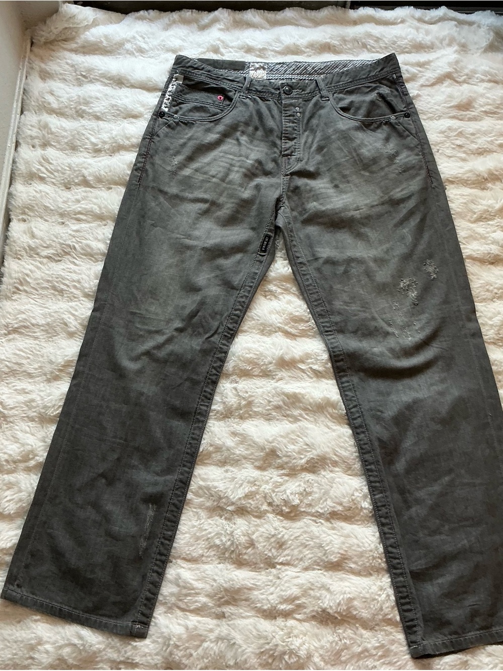 Aris Men's Relaxed Jeans in Faded Charcoal